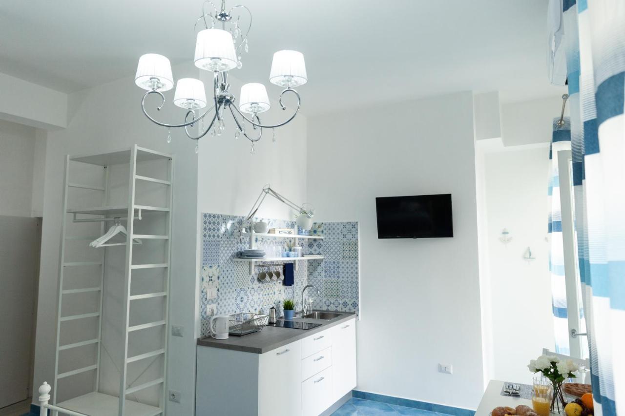 Velia34 Bed & Breakfast Салерно Екстериор снимка