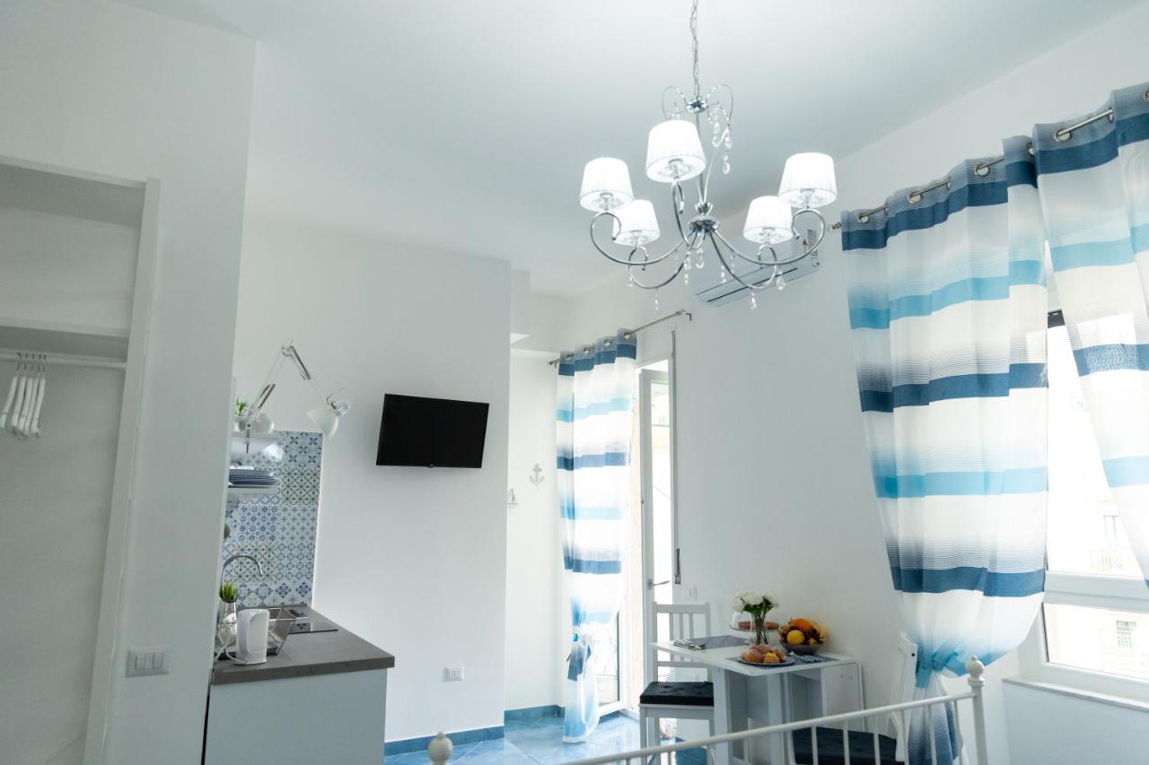 Velia34 Bed & Breakfast Салерно Екстериор снимка
